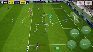 Snímek obrazovky aplikace eFootball PES 2020